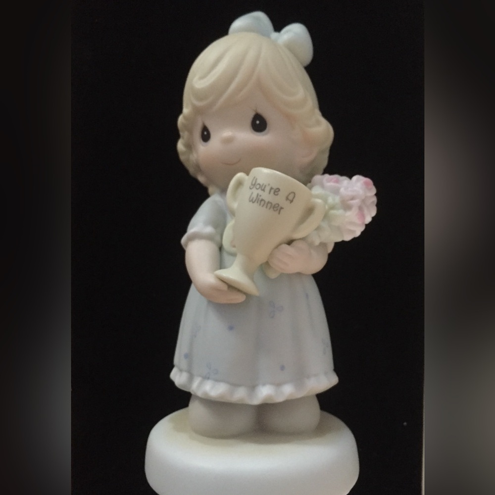 Precious Moments "YOU'RE MY NUMBER ONE FRIEND" figurine